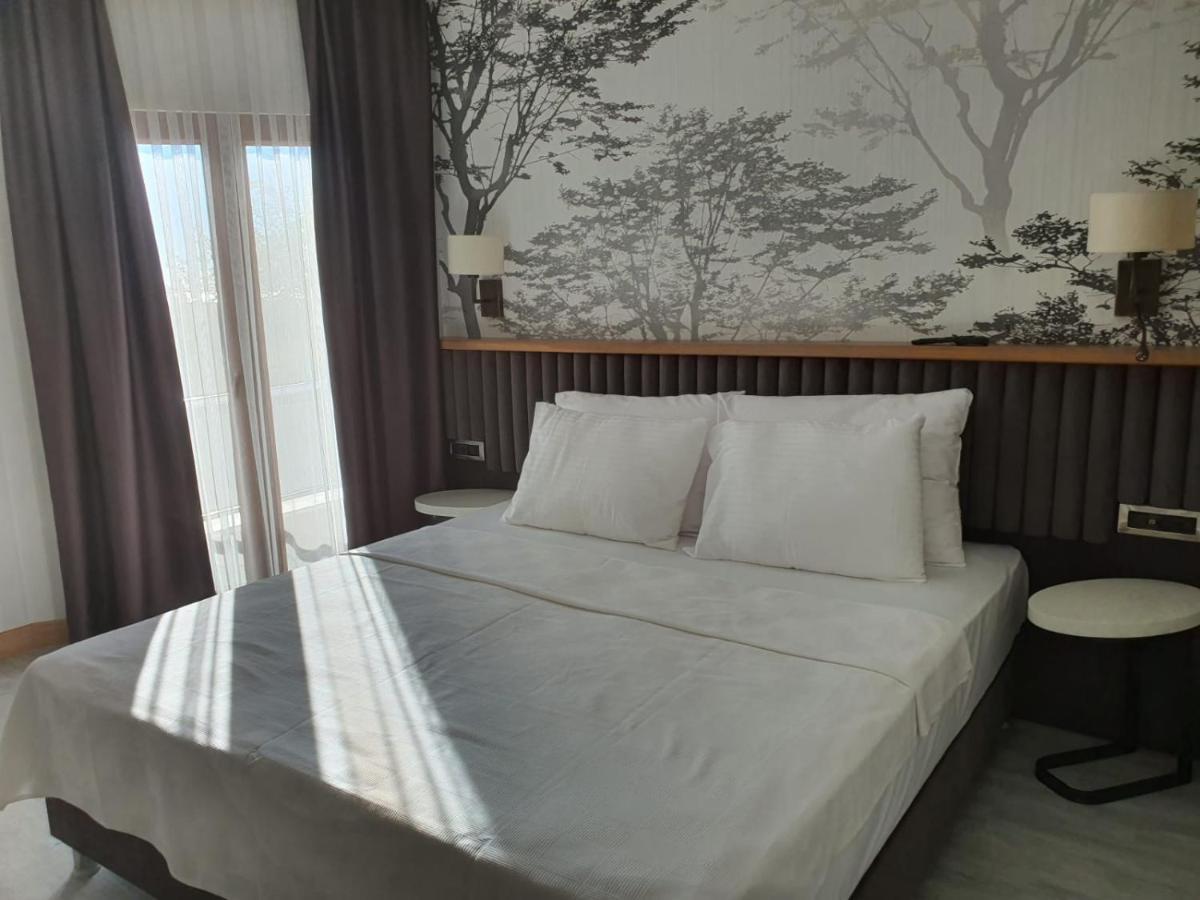 Double Royal Hotel Коджаэли Экстерьер фото