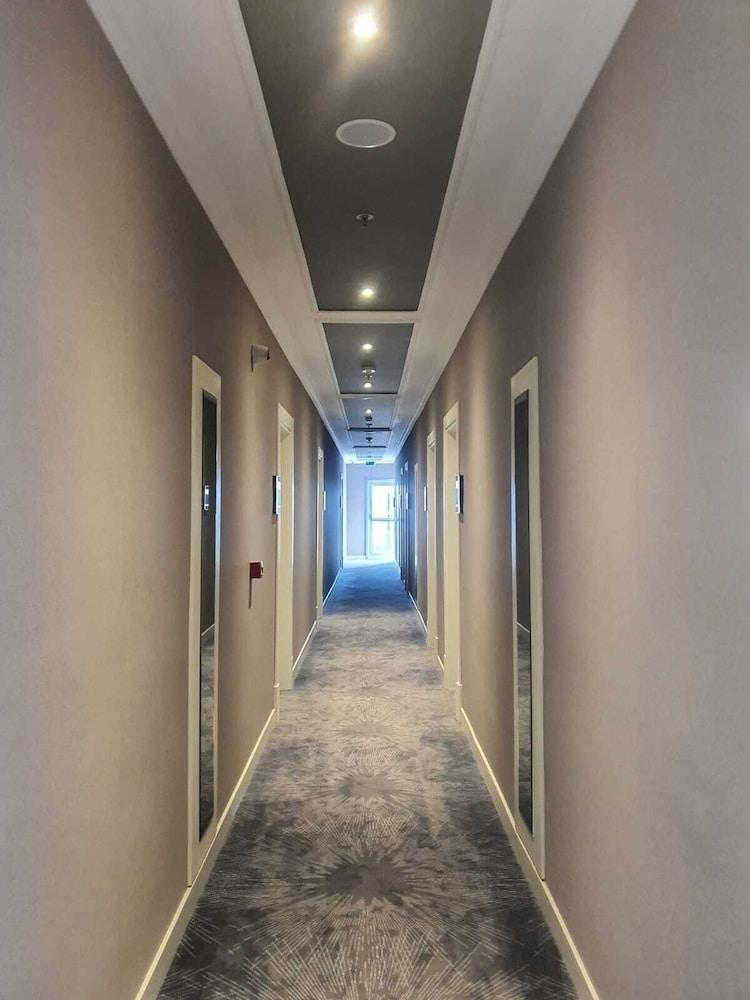 Double Royal Hotel Коджаэли Экстерьер фото